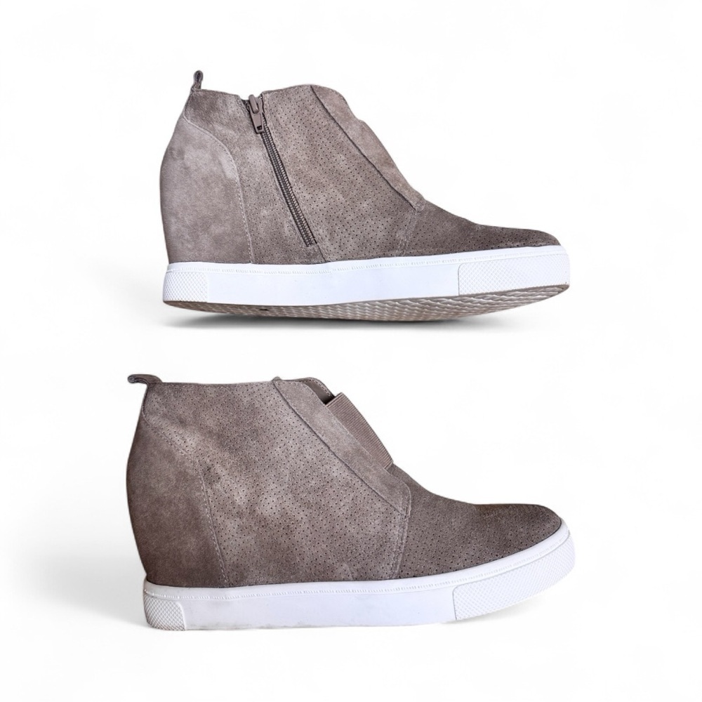 Steve Madden Wavery Wedge Sneaker Booties Size 10 Taupe Suede NWOB